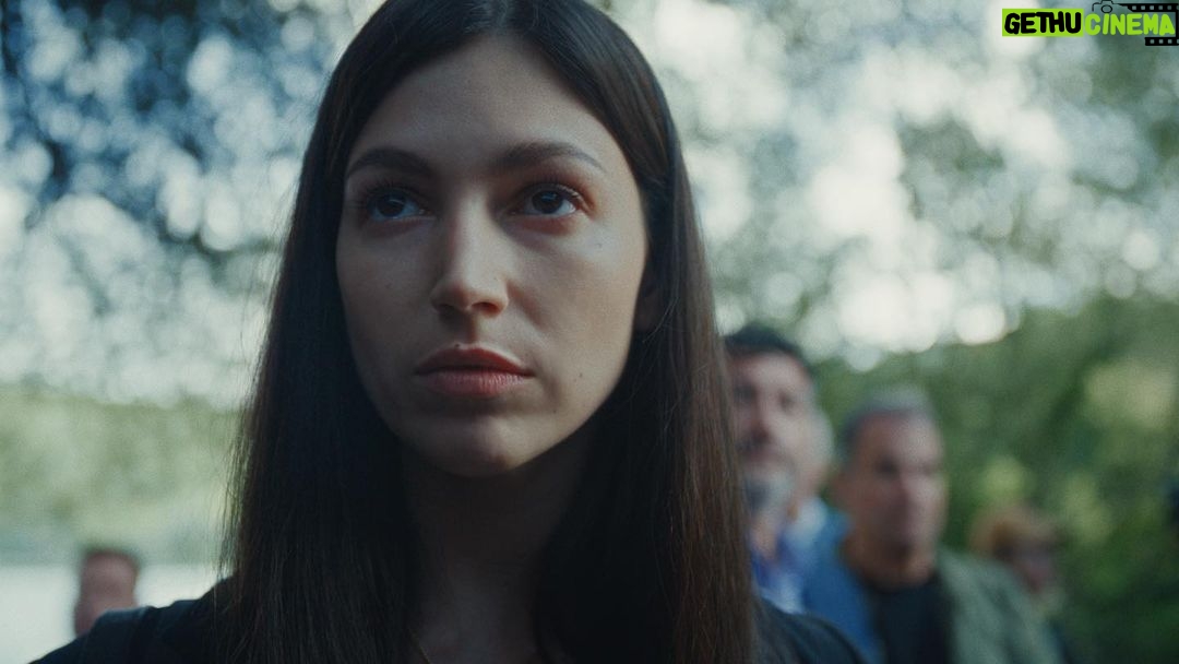 Úrsula Corberó Instagram - Se viene… El Cuerpo en Llamas 💔 @netflixes