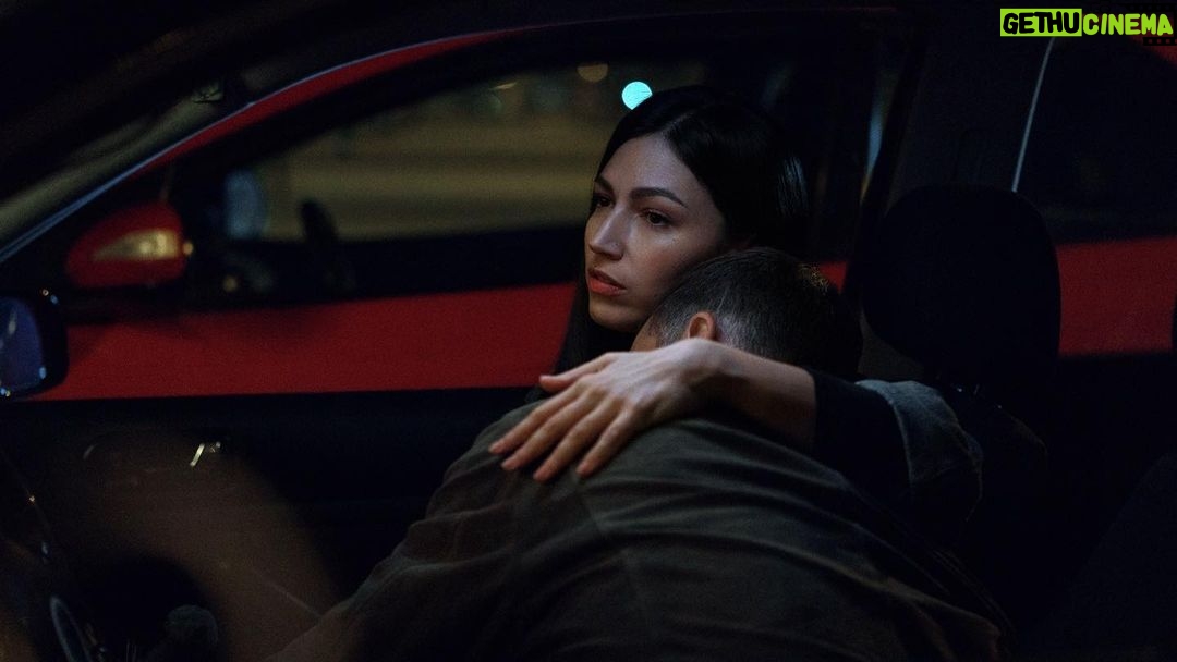 Úrsula Corberó Instagram - Se viene… El Cuerpo en Llamas 💔 @netflixes