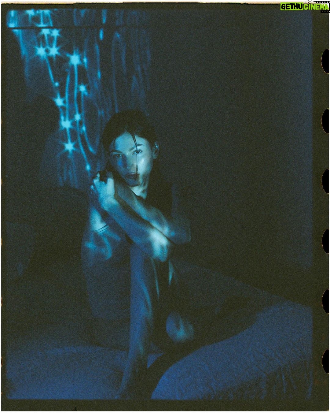 脷rsula Corber贸 Instagram - Ay @lalovenenoso 馃挊