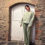 Úrsula Corberó Instagram - Cadaqués ets una monada 🦐