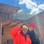 İrem Kahyaoğlu Instagram – Güzel günler göreceğiz güneşli günler 🌻
@ekinaking @1alperyilmaz @gokhancaglarguc @uygarozcelik