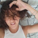 İrem Kahyaoğlu Instagram - Yalandan neşem aşırı sıkıldım istanbulda #nofilter #offfffffpofffff