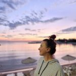 İrem Kahyaoğlu Instagram - Güzel dünler 💛 #meteoryağmuru#ağustos