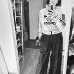 İrem Kahyaoğlu Instagram – Gölgem peşimde🐶 #geçenyılbugünmüş #zalimzaman