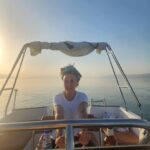 İrem Kahyaoğlu Instagram - Göle kaçalım mi? #iznik #gölevi #kar#Kış#boran#donmak İznik Gölü