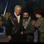 Şahverdi Ali Eren Instagram - Meslektaşlarımın arasında kendimi çok şanslı hissediyorum. Büyük usta @edizhunkaktusbahcesi ile aynı havayı solumak ve övgüsüne mazhar olmak bu projenin bana kattığı en büyük değerlerinden biriydi. Saygı ve hürmetle ellerinden öperim. . @savascifox @foxturkiye @gariplergulsen @sahverdialieren  @sarpablo11 @murat.serezli @ersinolgac @alitarikfindik  @gulizarvatanlar  @serenayaktas  @cemkurtogluu  @glgzlky  @erkanmrc @ekinmertdaymaz @aniltetikcom #dizi #savaşçıseyfi #savaşçı #azerbaijan #tumblr #Eskişehir #istanbul #antalya #ankara #izmir #asia #bursa #van #actor