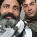 Şahverdi Ali Eren Instagram - Biz bakışlarımızla anlaşmıyor, baya bildiğin konuşuyoruz. #tbt . @savascifox @foxturkiye @gariplergulsen @sahverdialieren @sarpablo11 @murat.serezli @ersinolgac @alitarikfindik @gulizarvatanlar @glgzlky @erkanmrc @ekinmertdaymaz @aniltetik #dizi #savaşçıseyfi #savaşçı #azerbaijan #tumblr #Eskişehir #istanbul #antalya #ankara #izmir #a #asia #x #bursa #van #actor #ak #k #v