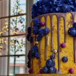 Šárka Divácká Instagram – VÁNOČNÍ OTEVÍRACÍ DOBA 🎄☃️
Naši milí polní i ti přespolní. Jako každý rok v tomto čase uveřejňujeme OTEVÍRACÍ DOBU. A jako každý rok je stejná. 😉Kdo si pamatuje, listuje už jen galerií dortů Super Cirkus a Mirror glaze. No a ti ostatní pokračují ve čtení. 🤗Ale než se k otevírací době dostaneme, opozdilci se můžou ještě zítra stavit pro svůj „O chlup lepší likér“ a ti ostatní na předvánoční kousek dortu a dobrou kávu. 🎄❤️ A teď už konečně k věci: 
23/12 10:00 – 17:00
24/12 – 27/12 ZAVŘENO
28/12 10:00 – 20:00 
29/12 10:00 – 20:00 
30/12 10:00 – 20:00
31/12 10:00 – 17:00
1/1 – 2/1 ZAVŘENO
3/1 – 10:00 – 20:00 
#sorrypecemejinak #brno #brnomycity #czechrepublic #czechfood #kamvbrne #supercirkus #cake #crazycake #pastrylove #pastrychef #colourful #colorcake #opening #dorty #cokolada #cokoladovydort SORRY – PEČEME JINAK