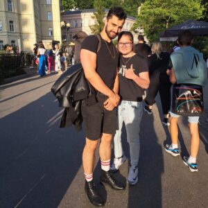 Šimon Bilina Instagram - PRO TY KDO NEUDRŽEJ 
POZORNOST DÉLE NEŽ 5 VTEŘIN 🦧

@brainmarket_cz kód: SIMIPROZDRAVI

PRO TY KDO stále rádi čtou, nemaj přirostlou ruku k mobilu a kdo se předevšim zajímaj o svoje ZDRAVÍ… řekněme opravdu do hloubky a nespokojej se s mekáčem a instantníma polívkama. Když už vznikne nějaká spolupráce s někym, musim si bejt na 100% jistej, že to neni od nich neni jen přetvářka a že se za ně můžu zaručit. Hehé, a to se děje. V brainmarketu najdu, najdeš a najdete fakt vyňuňaný produkty od doplňků stravy, biohackingu..až po kosmetiku a drogerii. Top kvalita. Bezpečnej nákup. Už v podstatě 3 roky nakupuju vše pro zdraví, posilování/sport jenom tam. Je to ráj pro lidi, co milujou zdraví…(kdo ne?) Na jejich instagramu najdeš i přesný tipy co na co je vhodný.

No a proč to píšu) V kolonce pro ty, kdo neudržej pozornost je kód - kterej když zadáš do poznámek při dokončování nákupu, tak budeš mít 10% slevu. A jako bonus podpoříš mě abych byl zdravější a silnější 🤠🪶🙏
A to se vyplatí, Horste!
❤️🙈😁
—->www.brainmarket.cz
PS: dá se cvičit i za těžkýho deště! Nevymlouvej se a makej😁🙈

PS: poprosil sem o fotku fanynku kapely THE BEATLES, aby mě dovolila to zde použít, až se třeba někdy budu ohlížet v čase:-)

#brainmarket #biohacking #2media @2mediacz @brainmarket_cz