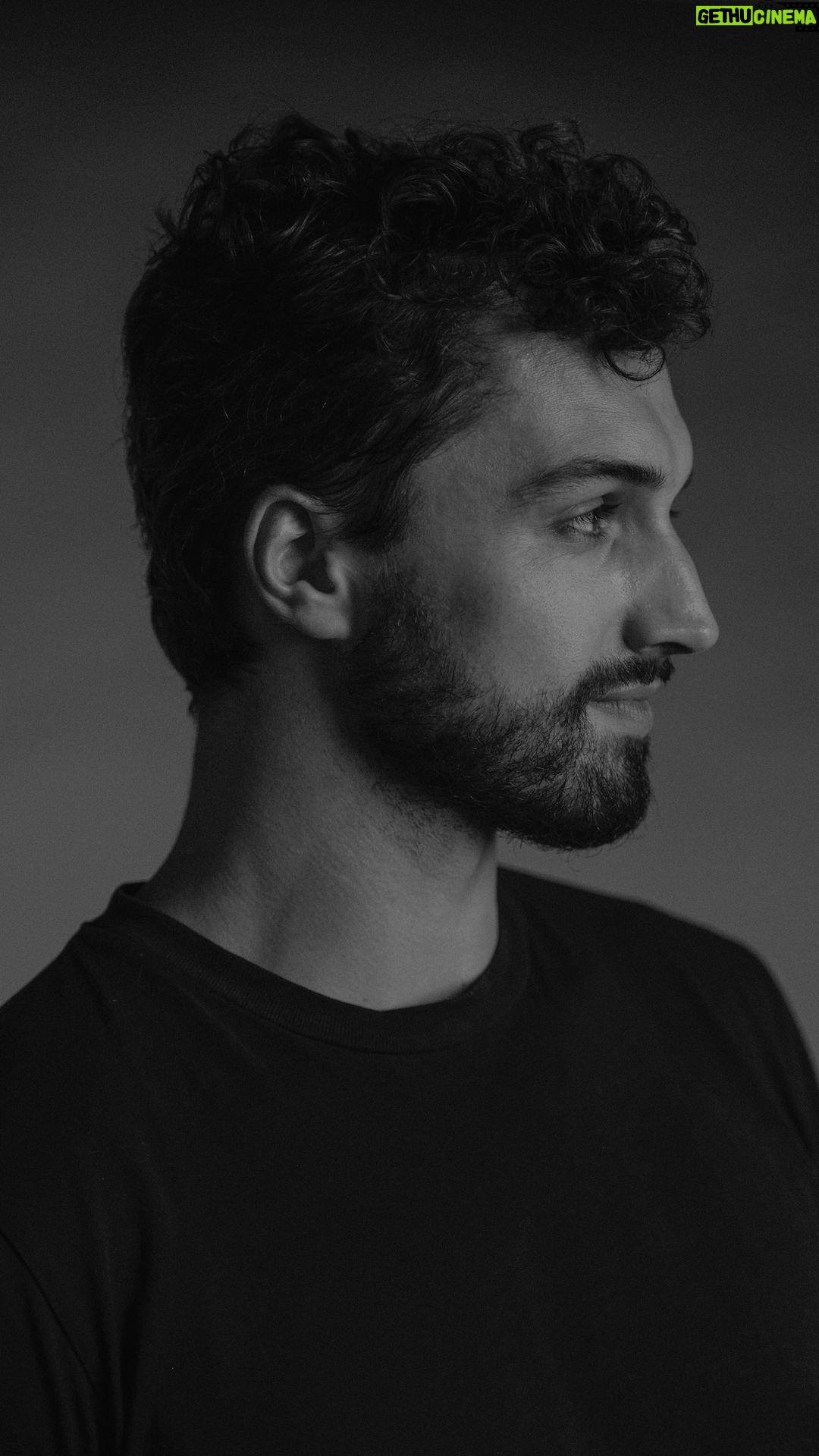 Šimon Bilina - 2.5K Likes - Je něco, co sis nikdy neodpustil/a?
Natálka @natal__h a Šimon @simon.bilina, ambasadoři projektu, odpovídají na otázky, které často klademe i Tobě.
Jak bys odpověděl/a Ty? Svěř se nám v komentáři nebo ve zprávě.
/
Is there anything you’ve never forgiven yourself for?
We asked Natalka and Šimon, our ambassadors, the same questions that we frequently ask you.
What would be your answer?
Video: @ondrys_23
Titulní foto: @kubkokozar
#prahoproject #otazky #otazka #otazkyaodpovedi #nataliehalouzkova #simonbilina #cesky #praha #cesko