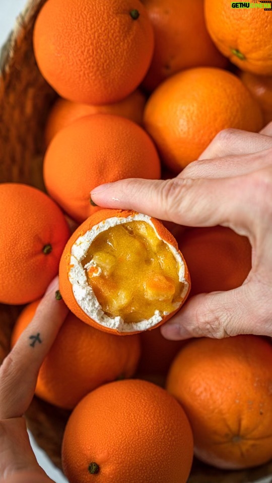 Cédric Grolet Instagram - Un jus d’oranges ? #cedricgrolet 🍊