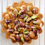 Cédric Grolet Instagram - Meilleur dessert du dimanche! #cookie pistache? 💚 Cédric Grolet Opéra