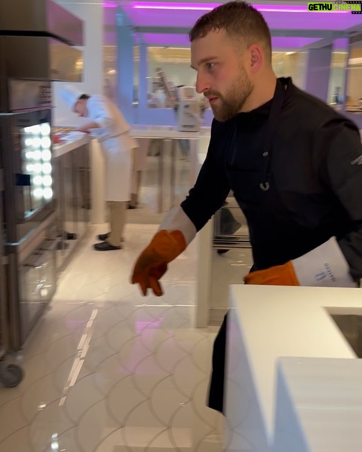 Cédric Grolet Instagram - Quelle est ta viennoiserie préférée ? 🔥 Cédric Grolet at The Berkeley