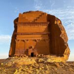Cédric Grolet Instagram - Un musée à ciel ouvert en direct! Qui connaît cette partie du monde? #alula 🪐 Al `Ulá, Saudi Arabia