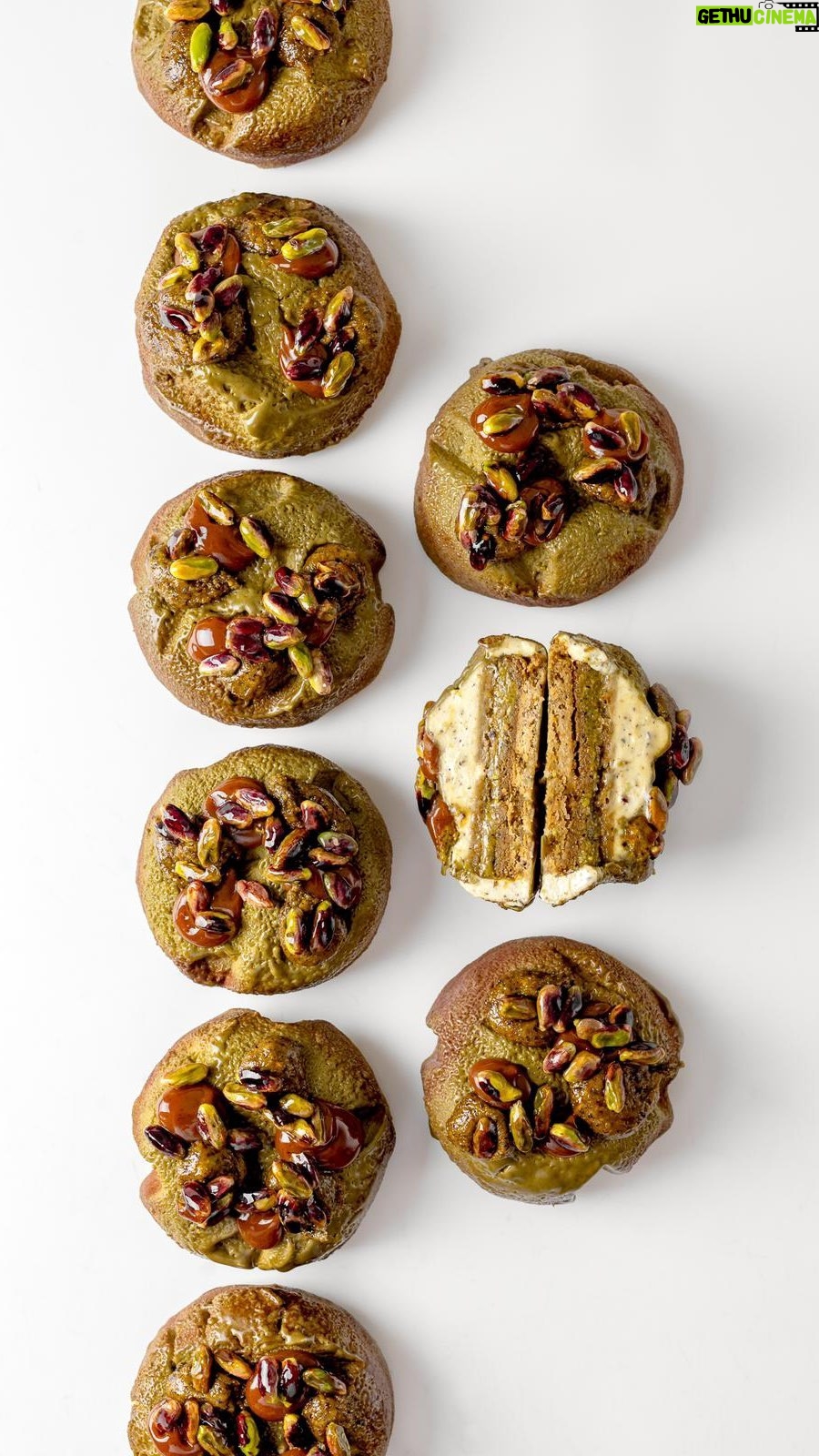 Cédric Grolet Instagram - Pistachio Lovers 💚 #cedricgrolet Cédric Grolet at The Berkeley