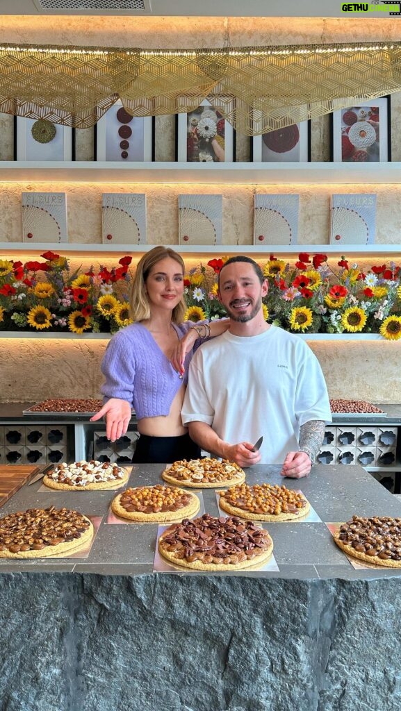 Cédric Grolet Instagram - Après des années à déguster mes cookies, j’apprends aujourd’hui à @chiaraferragni à faire son 🍪 préféré! Alors, qu’en pensez-vous de son cookie? @cedricgrolet #cedricgrolet Cédric Grolet Opéra
