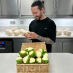 Cédric Grolet Instagram - À Londres avec notre nouvelle recette Coco rafraîchissante #cedricgrolet #theberkeley ⚪️ Cédric Grolet at The Berkeley