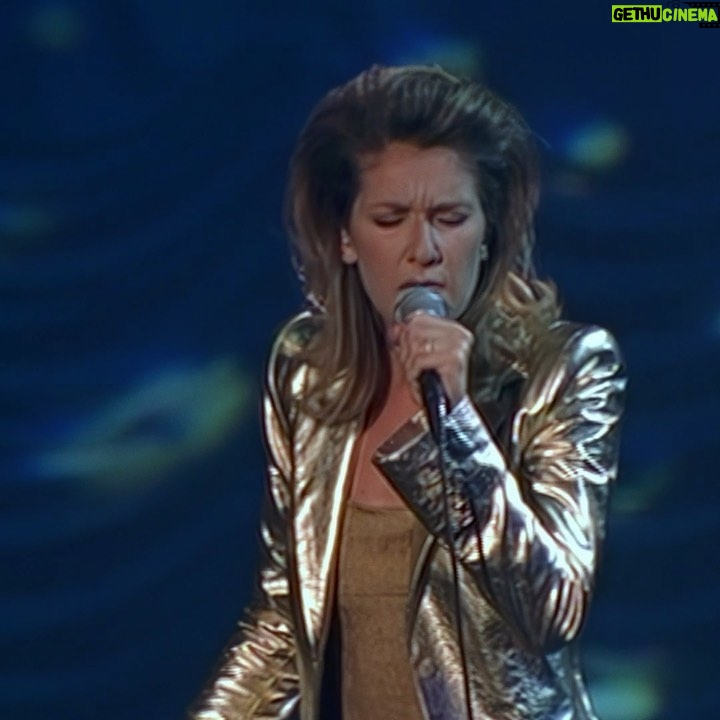 CĂ©line Dion Instagram - Every sigh in the night Every tear that you cry Seduces me đ Link in bio to watch the full remastered HD performance of one of Celineâs favourite songs from the âFalling Into Youâ album Lien dans la bio pour regarder la vidĂ©o complĂšte remasterisĂ©e en haute dĂ©finition dâune des chansons prĂ©fĂ©rĂ©es de CĂ©line sur lâalbum âFalling Into Youâ #SeducesMe #FallingIntoYou25 #FIY25