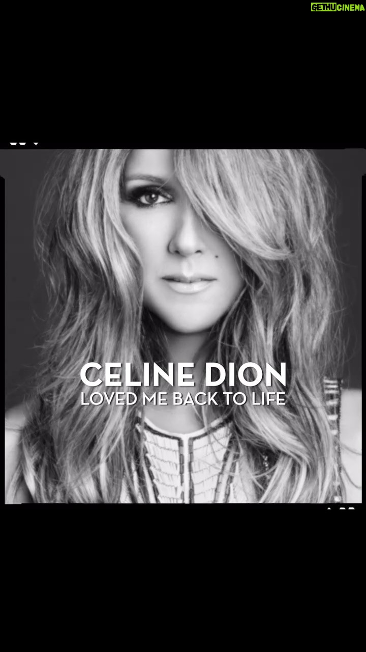 Céline Dion Instagram - Can you believe it’s already been a decade since the album Loved Me Back to Life was released! This incredible album features duets with music superstars Ne-Yo and Stevie Wonder, along with a dream team of exceptional producers and songwriters. Loved Me Back to Life is a critically acclaimed, chart-topping triumph hitting #1 on iTunes in 44 countries. Happy anniversary! Click the link in bio to listen to the album. - Team Celine Pouvez-vous croire qu’une décennie s’est déjà écoulée depuis la sortie de l’album Loved Me Back to Life ? Cet incroyable album comprend des duos avec les superstars de la musique Ne-Yo et Stevie Wonder, ainsi qu’une équipe de rêve composée de producteurs et d’auteurs-compositeurs exceptionnels. Loved Me Back to Life est un triomphe acclamé par la critique, qui a atteint la première place sur iTunes dans 44 pays. Joyeux anniversaire ! Cliquez le lien dans la bio pour écouter l’album. - Team Céline