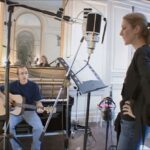 Céline Dion Instagram – Entre Las Vegas et Paris, entre 4 auteurs-compositeurs et une interprète, voyez maintenant les dessous de l’enregistrement de l’album 1 fille & 4 types, qui célèbre son 20e anniversaire cette année !
-Team Céline
Lien dans la bio pour voir la vidéo.

Between Las Vegas and Paris, between 4 songwriters and 1 singer: you can now see the making of the french album 1 fille & 4 types, celebrating its 20th anniversary this year!
-Team Celine
Link in bio for full video.