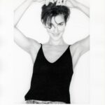Céline Dion Instagram – I can’t believe it’s been 25 years since we released ‘Falling Into You’! (I think I was only 10 at the time! LOL 🤣… I wish!) Our world has changed so much since then and who knows what’s coming next, but 25 years later I still love performing the songs on this album and I can’t wait to do that again! Thank you from the bottom of my heart for making my music a small part of your lives and for your love and support throughout all these years! As things continue to improve out there, please stay safe and healthy until we’re able to get back together again and celebrate. ❤️ – Love Celine xx…

 
Je ne peux pas croire que cela fait 25 ans que l’album « Falling Into You » est sorti ! (Je devais avoir 10 ans à l’époque, je pense… ! LOL 🤣) Notre monde a bien changé depuis, et qui sait ce que nous réserve l’avenir… Vingt-cinq ans plus tard, j’aime toujours interpréter les chansons de cet album et j’ai tellement hâte de les chanter de nouveau ! Merci du fond du cœur d’avoir fait une place pour ma musique dans votre vie… et merci pour votre amour et votre soutien pendant toutes ces années! Alors que les choses continuent de s’améliorer, restez bien en sécurité et en bonne santé jusqu’à ce que nous puissions être de nouveau ensemble et célébrer. ❤️ – Love, Céline xx…

📷 Randee St. Nicholas & Daniela Federici
 
#FallingIntoYou25 #FIY25