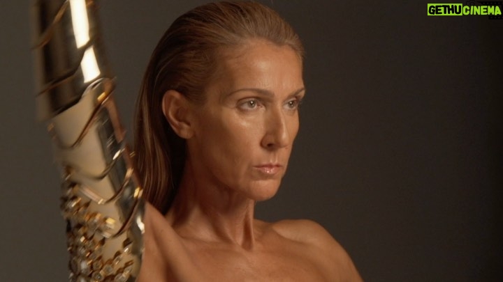 Céline Dion Instagram - Go behind the scenes of Celine’s unforgettable photoshoot. ✨ Link in bio for the full video I - 💛 Team Celine . Allez dans les coulisses de l’inoubliable séance photo de Céline ✨ Lien dans la bio pour la vidéo complète - 💛 Team Céline . 🎥 Chad Mitchell . #MondayMotivation #Courage #MuglerArchives #heartofglass