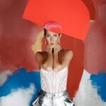Céline Dion Instagram - “I wanna sing like nobody’s listening / I wanna talk like nobody cares/ I wanna party like a Belieber / I wanna wear whatever I wear” Sending you courage to keep dancing this week! 💃 😘  - Celine xx… Link in bio . “I wanna sing like nobody’s listening / I wanna talk like nobody cares/ I wanna party like a Belieber / I wanna wear whatever I wear” Je vous envoie du courage pour que vous continuiez à danser cette semaine! 💃 😘  - Céline xx… Lien dans la bio .  #MondayMotivation  #NobodysWatching #Courage  #CelineSongs