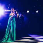 Céline Dion Instagram - We had so much fun in London last July! What an incredible experience!! ✨ 💕 – Celine xx… . Nous avons eu tellement de plaisir à Londres en juillet dernier! Quelle expérience incroyable !! ✨ 💕 – Céline xx… . #LetTheMusicPlay . 📸 @christiegoodwin