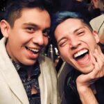 César Doroteo Instagram - Hoy es el cumpleaños de una de mis personas favoritas en el mundo. Gracias por tantos años de una aventura tan bonita e inolvidable, que el Universo te siga llenando de bendiciones, de amor y de sueños cumplidos como hasta ahora. Qué hermoso es verte crecer y verte tan grande y exitoso siempre siendo tú, por muchos más años juntxs. ¡Feliz cumpleaños @torpecillo! Te amo. 🩷🎁🎂