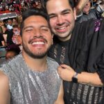 César Doroteo Instagram - La maravilla de vivir experiencias increíbles con la gente que amas es un regalo divino. Nuestro viaje a Miami fue muy bonito y me faltaba subir algunas fotitos. Aquí les dejo unas haciendo cara de menso porque estoy muy feliz. 🩷 #miami #pink Miami Florida