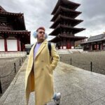César Doroteo Instagram – Se sigue viviendo la fantasía en Japón y hoy nos tocó visitar dos lugares mágicos y llenos de historia: El Castillo de Osaka y el templo Shitennō-ji. No saben lo maravilloso y espectacular que fue estar frente a ambos recintos, impresionantes y magnéticos. とてもワクワクしています ! 🌸🏯🇯🇵
#japan #japantravel #osaka #shitennoji #osakacastle Osaka Castle-天守閣