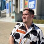 César Doroteo Instagram - Día dos en Chicago y está resultando ser una experiencia maravillosa. Aquí pueden verme muy contento en @navypierchicago que tiene unas atracciones maravillosas y también en el @fieldmuseum que es el museo de historia natural más grande en el que he estado… La bolsa que ha sido muy protagonista en este viaje, es de Hércules, y varios de ustedes me taggearon en las publicaciones de lanzamiento y me la compré. La pueden encontrar en Amazon. #chicago #choosechicago Chicago, Illinois