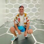 César Doroteo Instagram - Un poquito de spam del PRIMER DÍA EN CHICAGO. ¡No saben qué precioso es todo lo que estamos viendo y viviendo! Mucho arte, mucha arquitectura increíble, gente amable y un clima delicioso. Estoy muy contento. Ojalá pueda compartirles un poquito de eso a través de estas fotos y disfruten de #Chicago tanto como yo. 💖 ¡Gracias @choosechicagomx por las atenciones! 🫰🏻 (A ver si me encuentran en la ultima foto…) 👀🙊 Chicago, Illinois