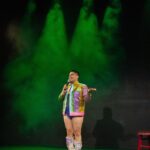 César Doroteo Instagram - Una maravilla ser parte de #TrueColors. Gracias @nichopenavera por la invitación a este espacio tan maravilloso de comedia diversa. Aún quedan dos fechas y cuatro funciones, así que no se lo pierdan. Foto @crixcontreras Body @proteomx Chamarra @nonamestudiomx Botas @kweenfierce_heels Piernotas Diosito y carbohidratos 🍗 Orgullo LGBT