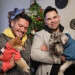 César Doroteo Instagram - ¡SORPRESA! ¡Bienvenido Toshirō Mifune! Iniciamos el 2024 recibiendo a un nuevo cachorrito en la familia, estamos seguro que nos llenará el corazón de mucho amor, así como nosotros le amaremos incondicionalmente por siempre. Estamos muy contentos y muy felices, esta casa se llenará de más bellas historias que contar con el nuevo bebé. Por fin podremos ser Los 4 Fantásticos para Halloween. 🤣 🐕🩷 Gracias @kvvcorona por estas fotos maravillosas. 🧞‍♀️ Mexico City, Mexico