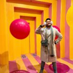César Doroteo Instagram – ¡Han sido días maravillosos en Chicago! Aquí pueden ver mi felicidad en el @colorfactoryco y en @msichicago! Qué bonita experiencia estoy teniendo aquí. ¡Gracias @choosechicagomx por las facilidades y tanta bonita sorpresa! 🩷✨ #ilovechicago #chicago Chicago, Illinois