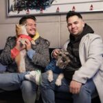 César Doroteo Instagram – ¡SORPRESA! ¡Bienvenido Toshirō Mifune! Iniciamos el 2024 recibiendo a un nuevo cachorrito en la familia, estamos seguro que nos llenará el corazón de mucho amor, así como nosotros le amaremos incondicionalmente por siempre. Estamos muy contentos y muy felices, esta casa se llenará de más bellas historias que contar con el nuevo bebé. Por fin podremos ser Los 4 Fantásticos para Halloween. 🤣 🐕🩷
Gracias @kvvcorona por estas fotos maravillosas. 🧞♀️ Mexico City, Mexico