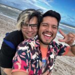 César Doroteo Instagram - La maravilla de vivir experiencias increíbles con la gente que amas es un regalo divino. Nuestro viaje a Miami fue muy bonito y me faltaba subir algunas fotitos. Aquí les dejo unas haciendo cara de menso porque estoy muy feliz. 🩷 #miami #pink Miami Florida