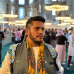 César Doroteo Instagram - Un día fui a Turquía y no regresé hasta 3 meses después. Los últimos días fueron maravillosos visitando los lugares más hermosos de Estambul. Aquí les dejo unas cuantas fotitos que @alexiagarcia @betsabe_monm y @irvingpenaa me tomaron. Prometo es lo último que tengo de esta aventura… 🇹🇷🇹🇷🇹🇷🇹🇷🇹🇷 #turkey #laisla Estambul Turquia