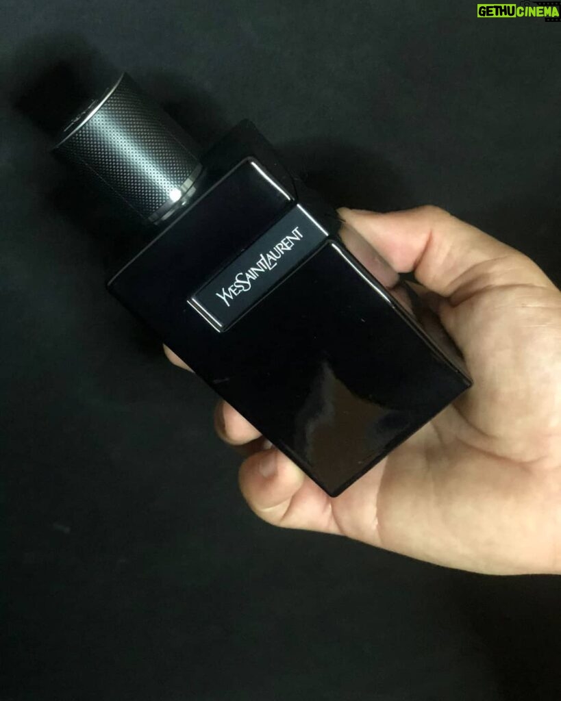 César Mateo Instagram - #publi Si esperas a que llegue el momento perfecto, acabarás esperando toda tu vida. Es mejor que cojas lo que tienes y empieces ya. @yslbeauty #yslbeauty #whynot #perfume