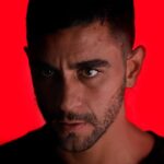 César Mateo Instagram - A diario vemos y escuchamos innumerables historias que hacen que nos hagamos muchas preguntas, cual es la verdad? Qué intereses hay detrás de cada acción política y económica? Vivimos en un bombardeo constante de información y bajo la amenaza de que todo puede cambiar en un instante, pero a la vez puede parecer que no va con nosotros y a consecuencia de esto tenemos una falsa sensación de seguridad, pero cuánta capacidad de elección y de reacción tendriamos si el caos llama a nuestra puerta sin avisar? Sin dejar que te prepares. Por desgracia el caos y la muerte están a un solo paso detrás de nosotros esperando ejercer su fuerza y ver hasta donde somos capaces de llegar para sobrevivir. Este VIERNES 16 DE AGOSTO ESTRENO DE @victima_n8 en @netflix @netflixes . @mediapro @themediaprostudio @globomedia @mariadenati @veronikamoral @ardanaz84 @oscar.zafra @farahartist @lisilinder @moussaecharifoficial1 @bazzanosky