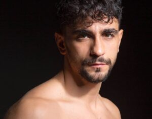 César Mateo Instagram - @antoniorubial.photo
