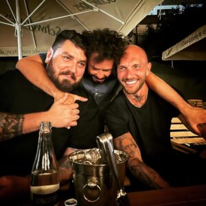 Cătălin Bordea Instagram - This iz LOVE!!!! @micutzustandup @costel_stand_up