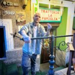 Cătălin Bordea Instagram – Aici mi-a venit ideea unei cofetării pentru italieni gay care să se numească “Vafa n Culo”.