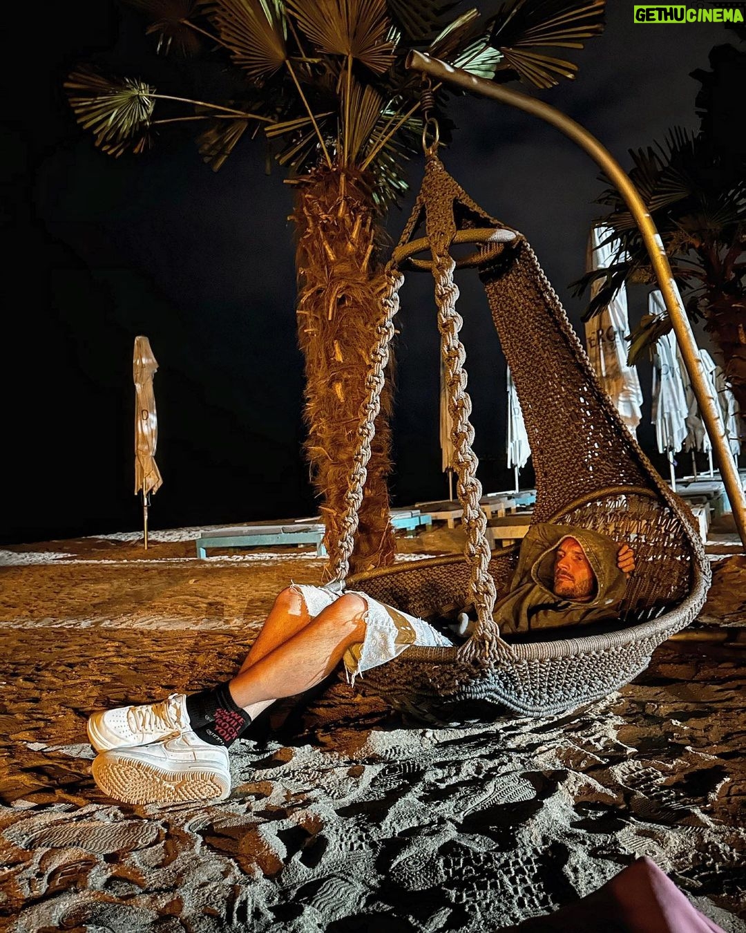 Cătălin Bordea Instagram - Best beach party ever!!!!!