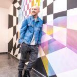Cătălin Bordea Instagram – In fiecare zi, de luni pana duminica, puteti vizita expozitia Reverse Perspective by @glo_romania . In Galeria de pe Calea Victoriei 91-93 expun cei de la @sweet_damage_crew si daca sunteti in cautarea relaxarii prin centrul Bucurestiului sau vreti sa vedeti o noua instalatie de arta contemporana, va indemn sa nu ratati expozitia.