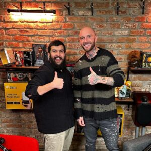 Cătălin Bordea Instagram - Bordea a fost in invitat in podcast-ul meu “Aproximativ Discutii” si s-a vorbit TOT! TOT am zis!
I ❤️❤️❤️ Bordea! Azi, de la 19:00, la mine pe Patreon (LINK IN BIO), iar de luni, tot de la 19:00, doar pe canalul de youtube HappyFishTv!