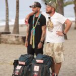 Cătălin Bordea Instagram - Diseară mă îmbrac în icoană, o femeie se uită la fundul meu, @nelucortea bagă in el și dansul nu e normal la vârsta mea. @americaexpressromania @mariannegotei @vladcazino