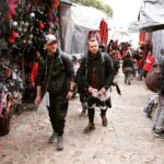 Cătălin Bordea Instagram – Diseară suntem pierduți total și aducem ofrande unui Sfânt Bețiv. Ce? Exact! @nelucortea @americaexpressromania  @vladcazino