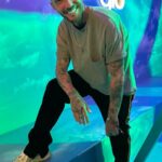 Cătălin Bordea Instagram - Astăzi m-am distrat super mișto alături de prietenii de la @glo_romania la Fun in the AIR Party. Dar partea faină e că mai sunt două zile de creat amintiri de festival.